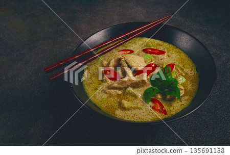 green curry with chicken, traditional Thai cuisine, Asian food, homemade, no people, green curry with chicken, traditional Thai cuisine, Asian food, homemade, no people, 135691188
