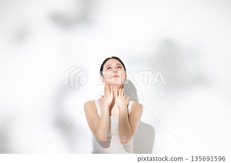 女性皮膚護理 女性皮膚護理 135691596