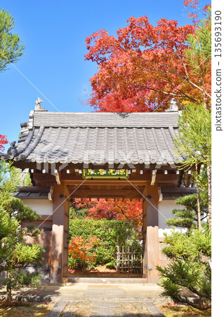 源光庵正門 135693190