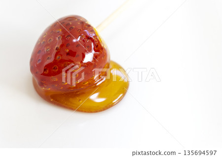自製草莓糖（白色背景，留白） 135694597