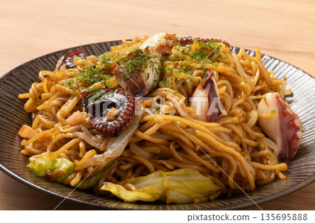 海鮮炒麵（章魚） 135695888