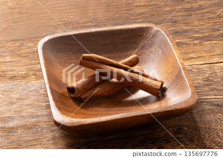[Indonesia] Cinnamon (whole) 135697776