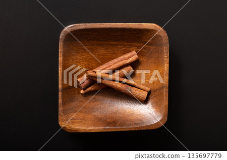 [Indonesia] Cinnamon (whole) 135697779