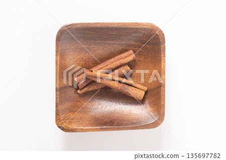 [Indonesia] Cinnamon (whole) 135697782