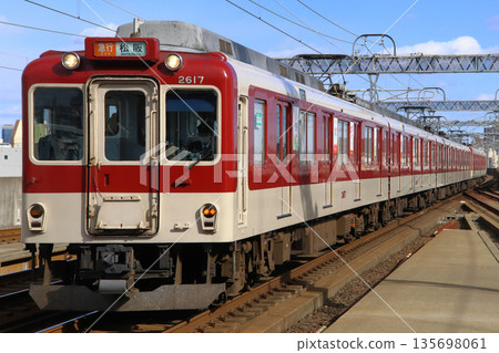 [E] 近鐵名古屋線2610系列列車（特急：近鐵名古屋⇔松阪） 135698061