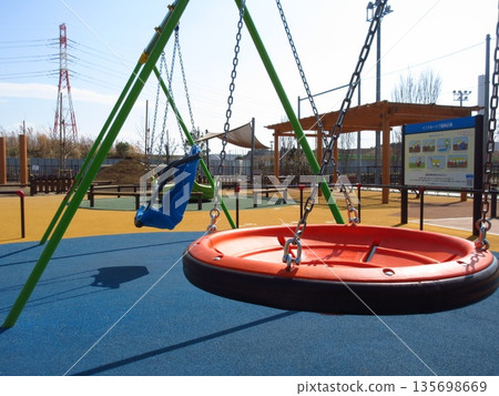 千葉縣市川市明殿公園的包容性遊樂場 135698669