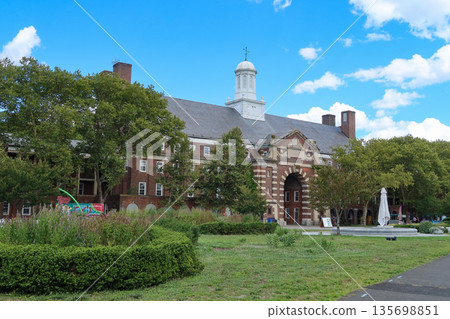 Liggett Hall, a former barracks building designed by McKim, Mead & White on Governors Island, New York, USA. August 27, 2025 Liggett Hall, a former barracks building designed by McKim, Mead & White on Governors Island, New York, USA. August 27, 2025 135698851
