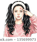 婦人指著痤瘡 135699973