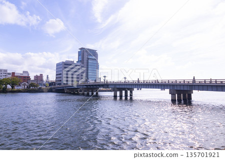 Matsue Ohashi Bridge over the Ohashi River Matsue Ohashi Bridge over the Ohashi River 135701921