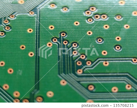 HDD (hard disk drive) circuit board 135708215