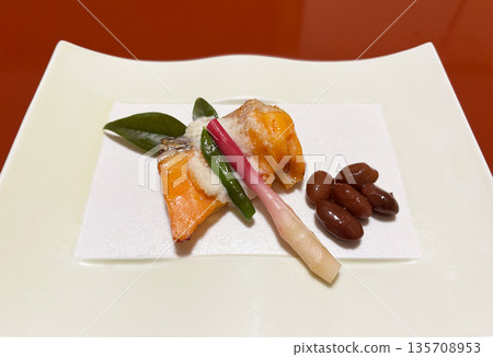 西京風味烤鮭魚，京都，日本料理 135708953