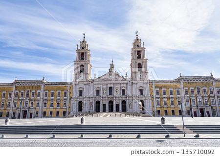 The Mafra National Palace is a monumental baroque and italianized palace-monastery in Mafra, Portugal. 135710092