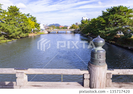 從宇賀橋望向北堀橋 從宇賀橋望向北堀橋 135717420