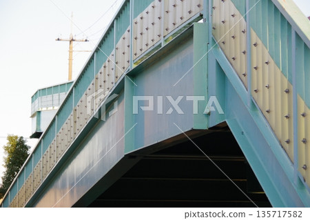人行天橋 人行天橋 135717582