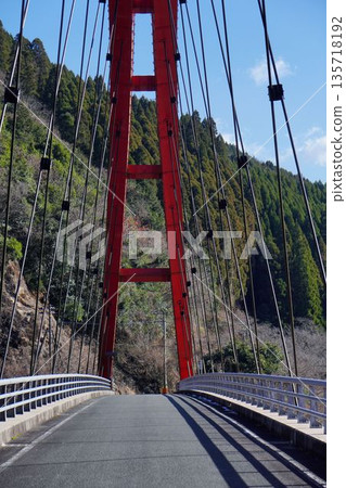 Red bridge Red bridge 135718192