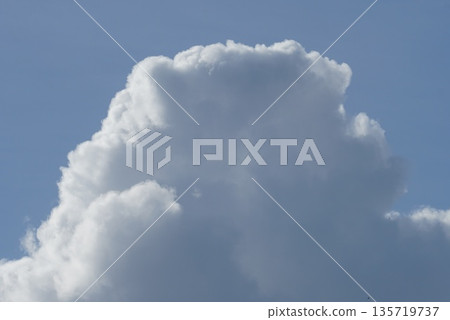 Winter blue sky and white clouds Winter blue sky and white clouds 135719737