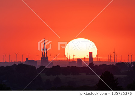 Cologne against sunset, North Rhine Westphalia, Germany Cologne against sunset, North Rhine Westphalia, Germany 135725376