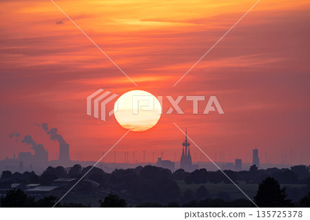 Cologne against sunset, North Rhine Westphalia, Germany 135725378