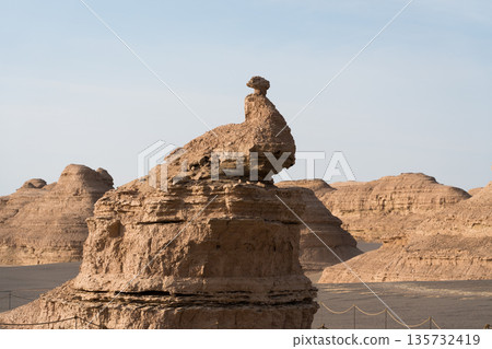 Dunhuang Yardang National Geological Park Column Yardang Dunhuang Yardang National Geological Park Column Yardang 135732419
