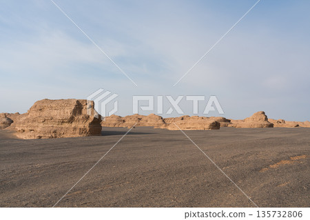 Dunhuang Yardang National Geological Park Dunhuang Yardang National Geological Park 135732806