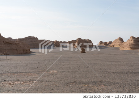 Dunhuang Yardang National Geological Park Dunhuang Yardang National Geological Park 135732830