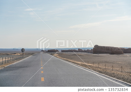 Dunhuang Yardang National Geological Park Dunhuang Yardang National Geological Park 135732834