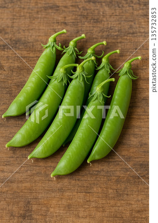 Snap peas 135732853