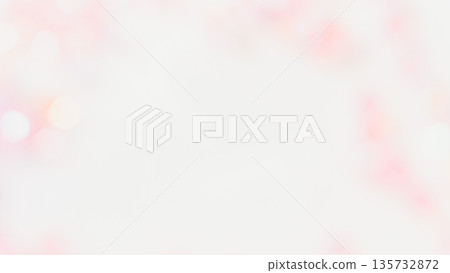柔和閃亮的背景，淡粉紅色，模糊漸變 135732872