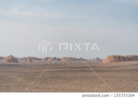 敦煌雅丹國家地質公園 135733164