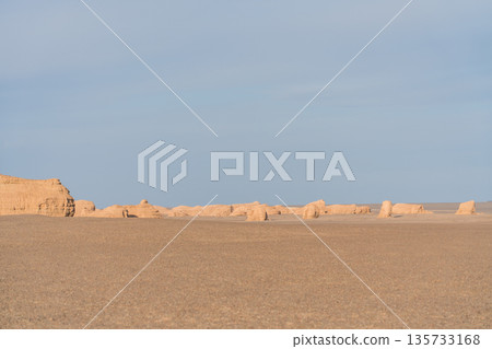 Dunhuang Yardang National Geological Park Dunhuang Yardang National Geological Park 135733168