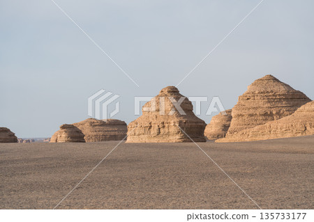 Dunhuang Yardang National Geological Park Dunhuang Yardang National Geological Park 135733177