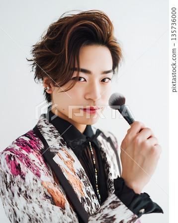 未來主義男性化妝師 135736000