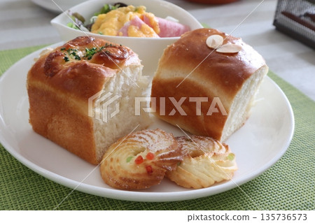 Lunch with freshly baked homemade bread 135736573
