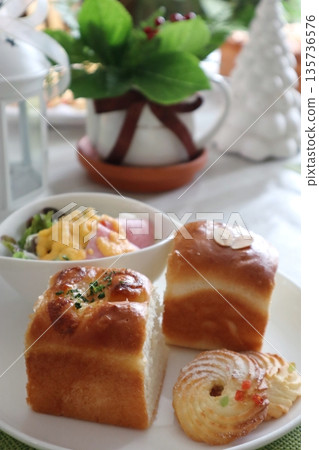 Lunch with freshly baked homemade bread 135736576