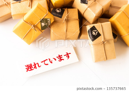 Your luggage is delayed 135737665