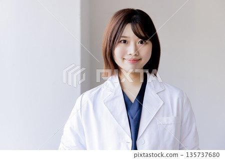 醫護人員 135737680