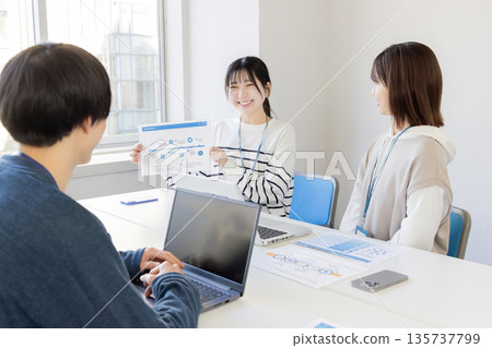 Business scenes (conferences, meetings) Business scenes (conferences, meetings) 135737799