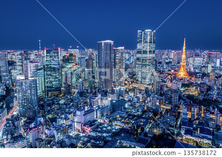 [Top 100 Night Views] Night view from Roppongi Hills Tokyo City View, Tokyo (towards Azabudai Hills and Toranomon Hills) 135738172