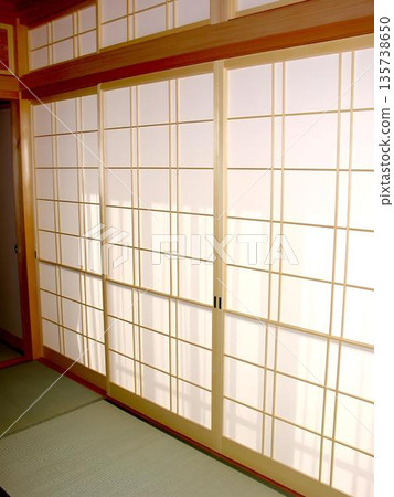 日式日式房間榻榻米 135738650