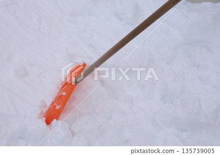 Shovel, snow removal, snow, snow shovel, winter, snow accumulation, snow country, winter scenery, winter, Hokkaido, tool, white, outdoors, snow removal, nature, true Shovel, snow removal, snow, snow shovel, winter, snow accumulation, snow country, winter scenery, winter, Hokkaido, tool, white, outdoors, snow removal, nature, true 135739005