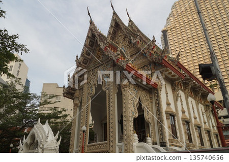 蘇安普盧寺 (Wat Suanplu) 在曼谷,泰國 蘇安普盧寺 (Wat Suanplu) 在曼谷,泰國 135740656