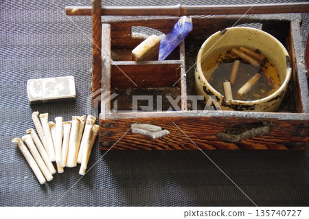 Old Showa era ashtray Old Showa era ashtray 135740727