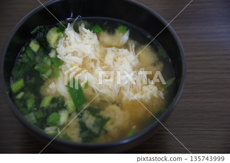 Delicious miso soup Delicious miso soup 135743999