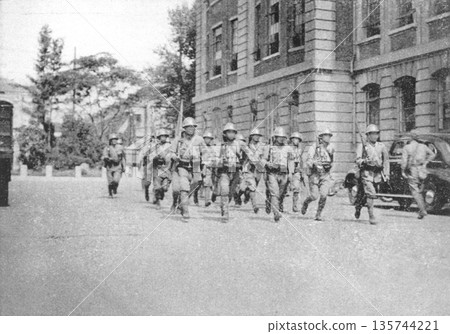 Old photo: Japanese Army marching into Shanghai during the Sino-Japanese War in 1937 135744221