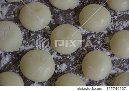 Mochifuri mochi 135744367