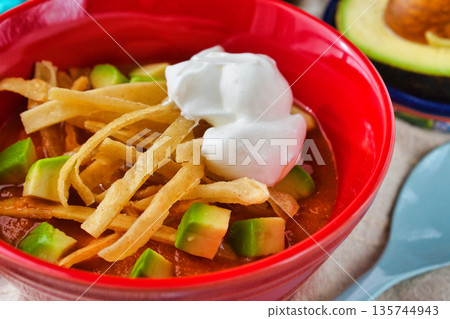 Sopa de Tortilla (Sopa Azteca) (Mexican cuisine) 135744943