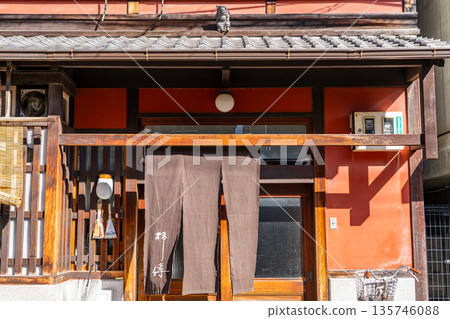 Kakiden, a long-established tea ceremony restaurant founded during the Kyoho era (providing kaiseki cuisine to tea ceremony masters) Kakiden, a long-established tea ceremony restaurant founded during the Kyoho era (providing kaiseki cuisine to tea ceremony masters) 135746088