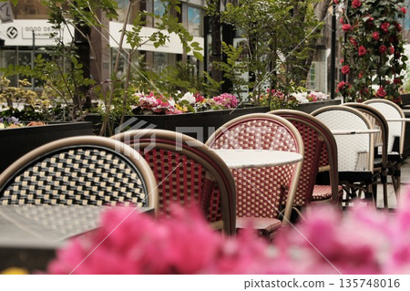 Cafe terrace with open terrace 135748016