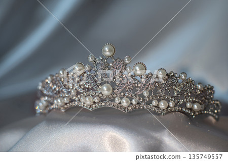Royal pearl and diamond diadem, luxury crown. 135749557