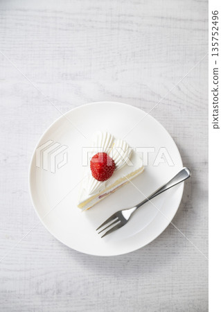 strawberry shortcake 135752496